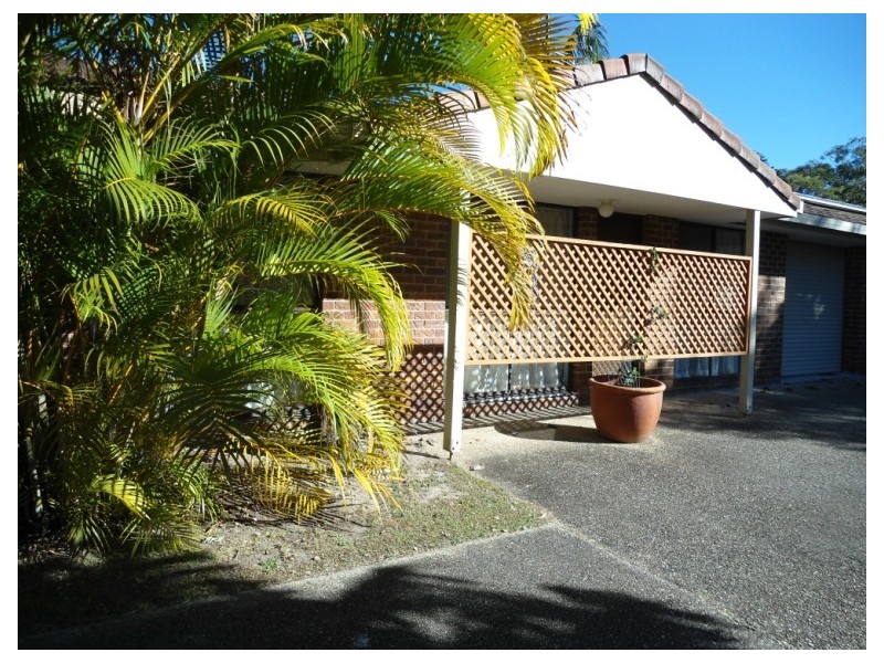 1/22 Nina Parade, Arundel QLD 4214