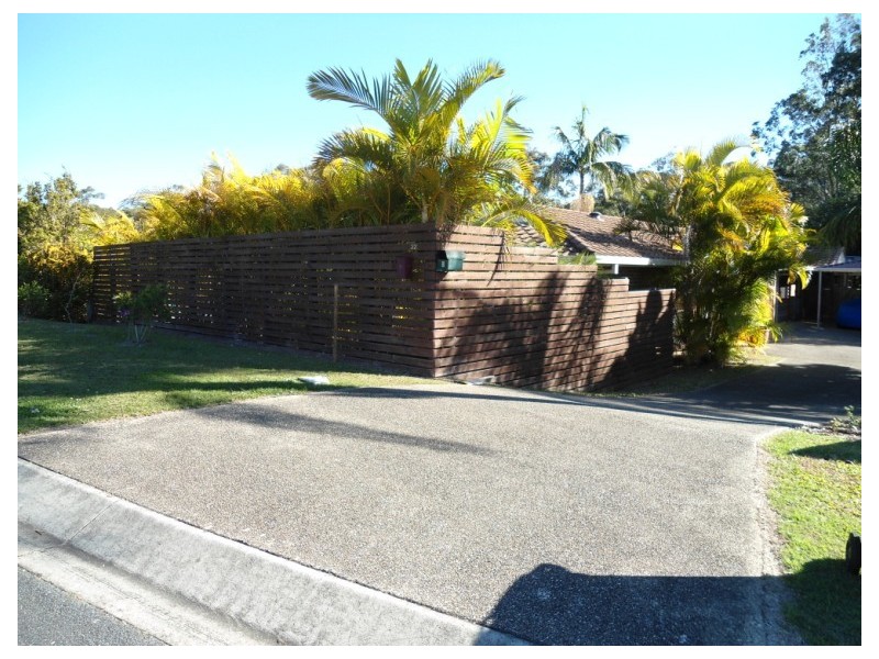 1/22 Nina Parade, Arundel QLD 4214