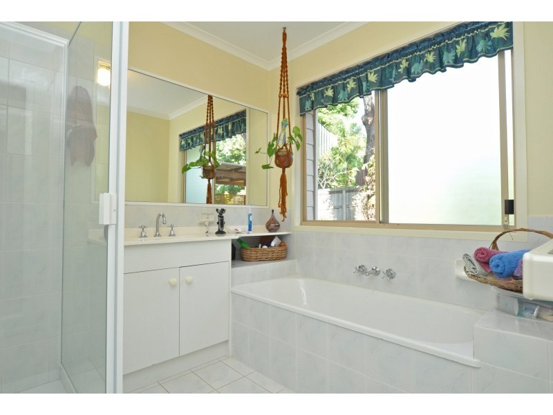 20 Babirra Street, Hope Island QLD 4212