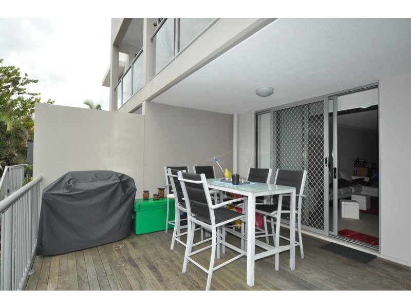 2/12 Bayview Street, Runaway Bay QLD 4216