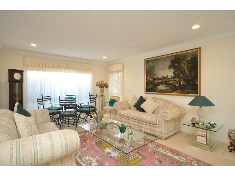 8 The Estuary, Coombabah QLD 4216