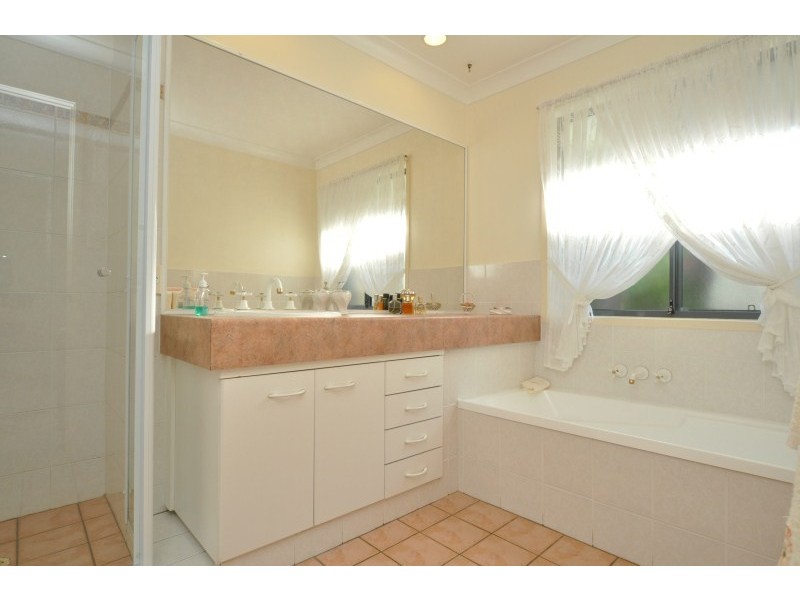 8 The Estuary, Coombabah QLD 4216