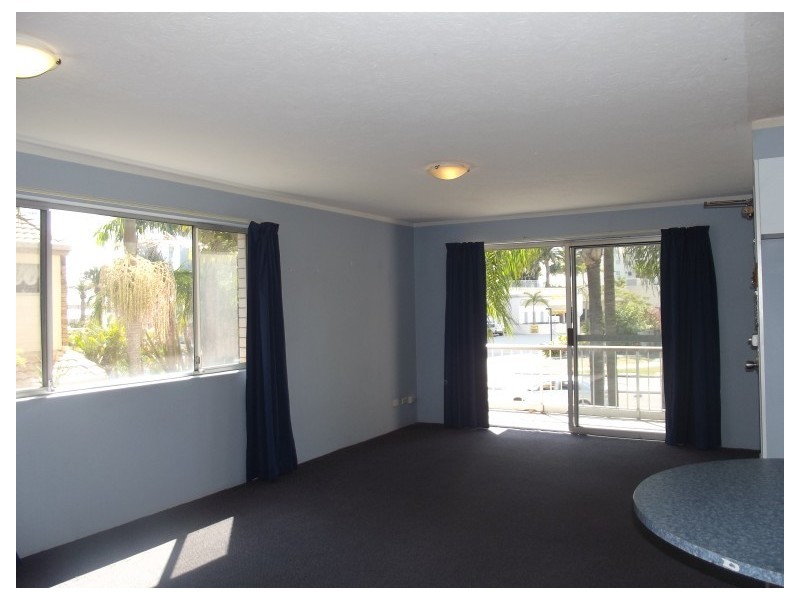 3/164 Frank Street, Labrador QLD 4215