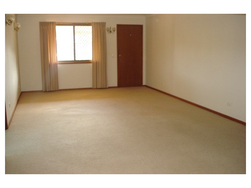 2/6 Gardiners Place, Southport QLD 4215