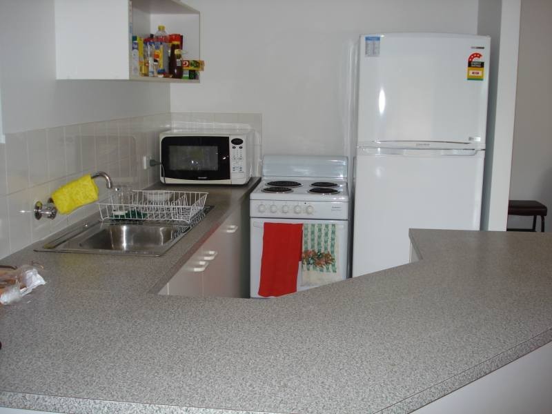 1/79 Bayview Street, Runaway Bay QLD 4216