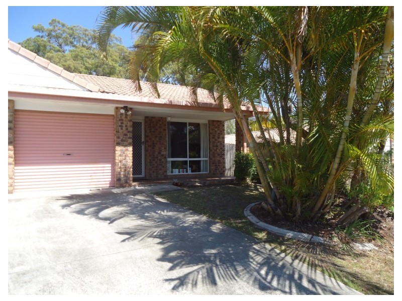 2/13 Kenny Drive, Labrador QLD 4215