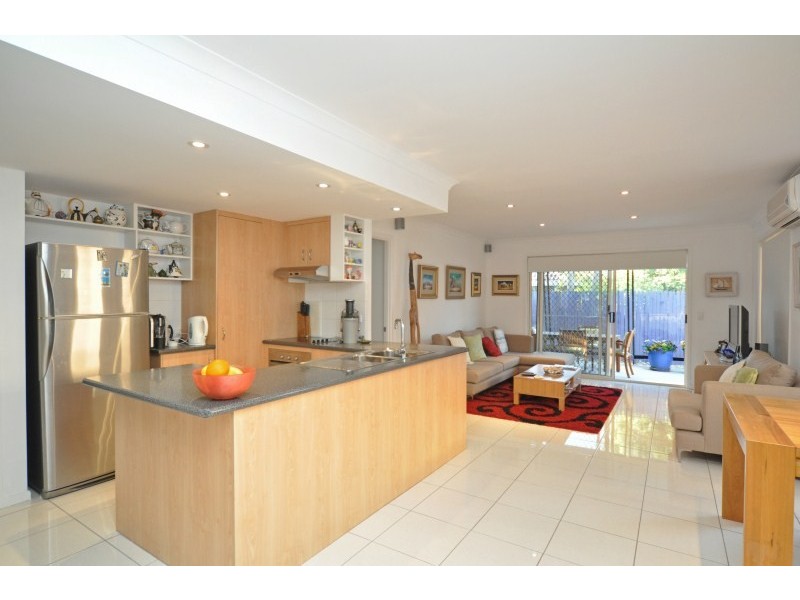6/394 Pine Ridge Road, Coombabah QLD 4216