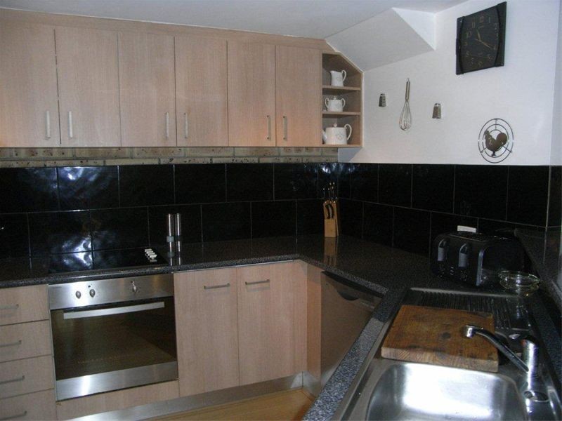 1/77 Olsen Avenue, Labrador QLD 4215