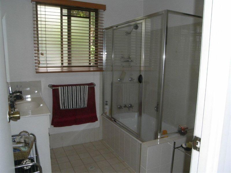 1/77 Olsen Avenue, Labrador QLD 4215