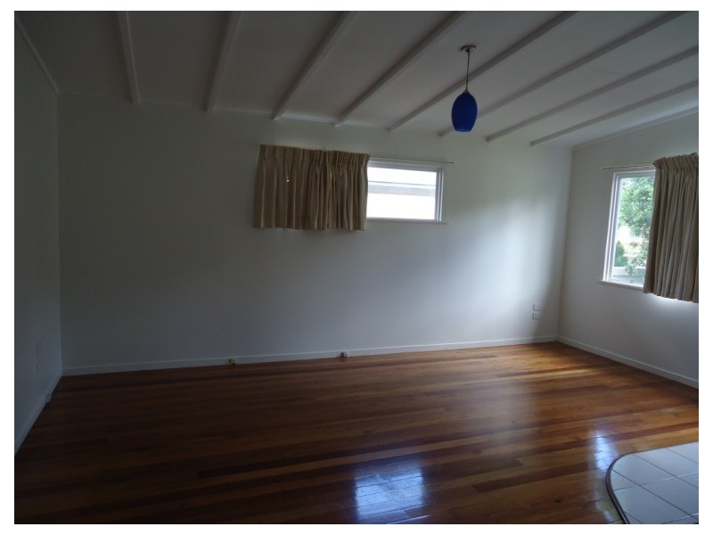 9 Nevenia Street, Labrador QLD 4215