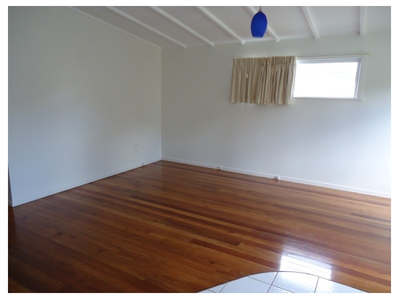 9 Nevenia Street, Labrador QLD 4215