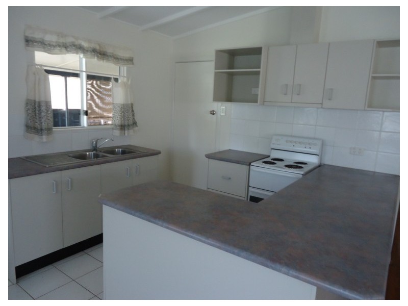 9 Nevenia Street, Labrador QLD 4215