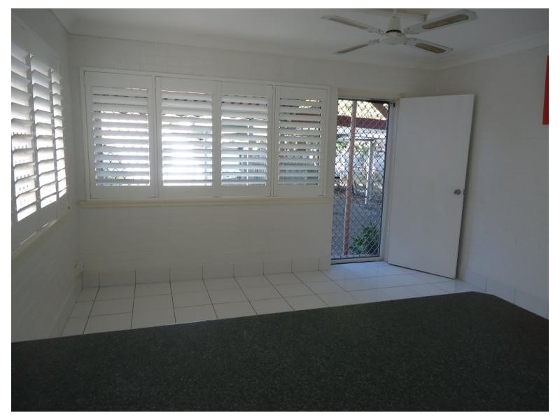 2/17 Meyer Street, Southport QLD 4215