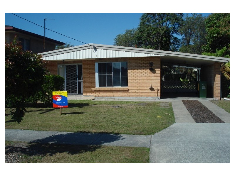 42 Errol Avenue, Paradise Point QLD 4216