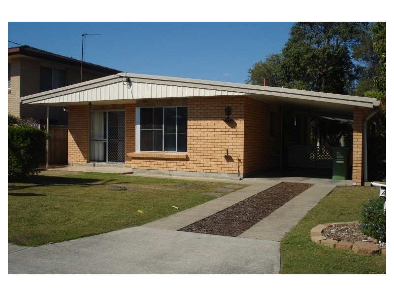 42 Errol Avenue, Paradise Point QLD 4216