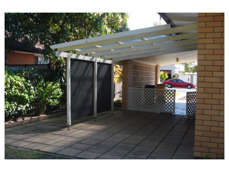 42 Errol Avenue, Paradise Point QLD 4216