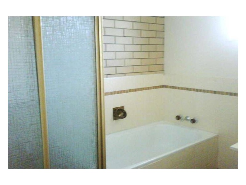 32 Bruce Avenue, Paradise Point QLD 4216