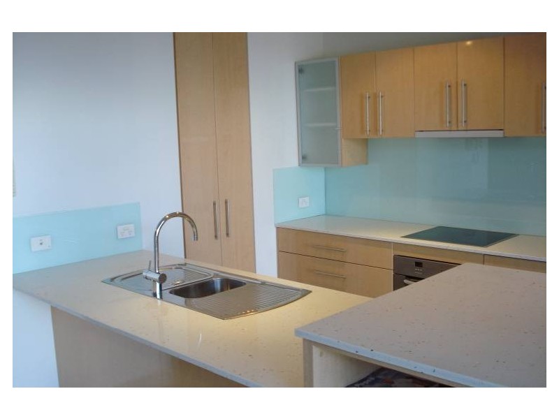 2/27 Madang Crescent, Runaway Bay QLD 4216