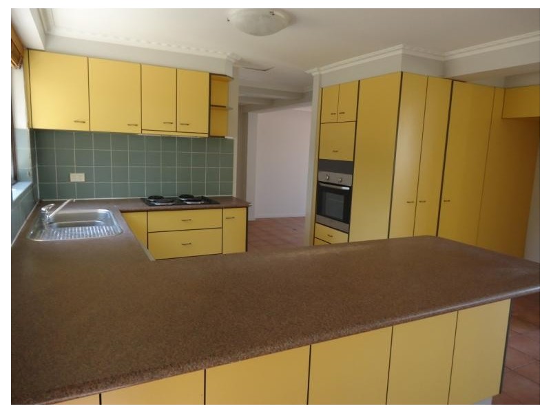 157 Bayview Street, Runaway Bay QLD 4216