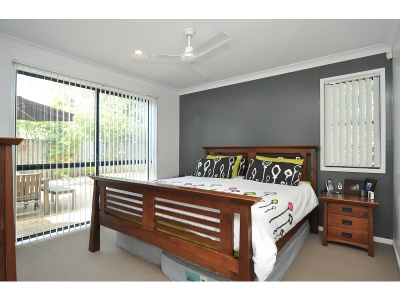4/590 Pine Ridge Road, Coombabah QLD 4216