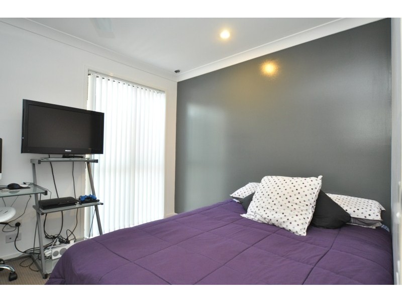 4/590 Pine Ridge Road, Coombabah QLD 4216