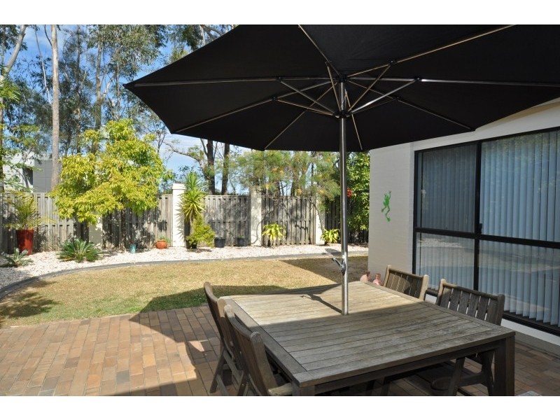 4/590 Pine Ridge Road, Coombabah QLD 4216