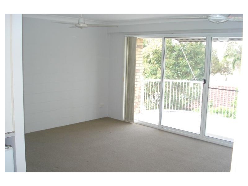 9/18 Abalone Avenue, Paradise Point QLD 4216