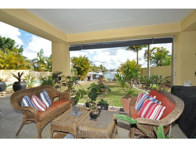 9 Oyster Cove Promenade, Hope Island QLD 4212