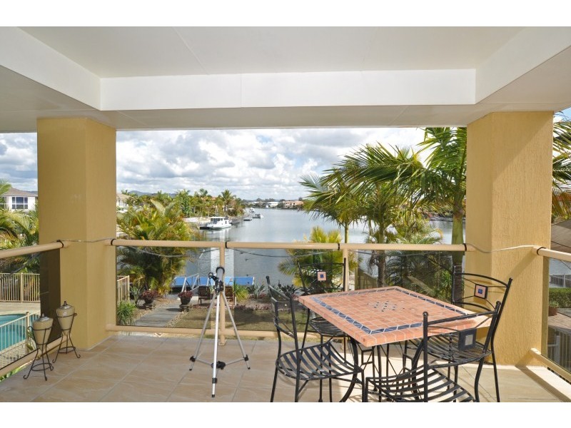 9 Oyster Cove Promenade, Hope Island QLD 4212