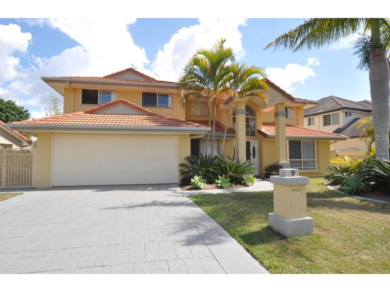9 Oyster Cove Promenade, Hope Island QLD 4212