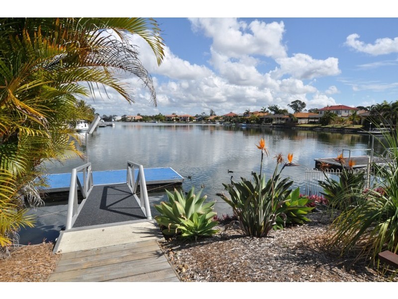 9 Oyster Cove Promenade, Hope Island QLD 4212