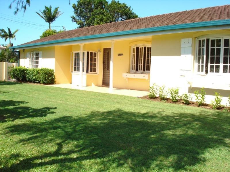 4 Kennedy Street, Biggera Waters QLD 4216