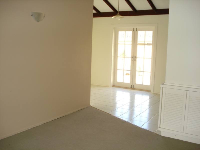 4 Kennedy Street, Biggera Waters QLD 4216