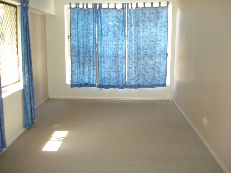 4 Kennedy Street, Biggera Waters QLD 4216