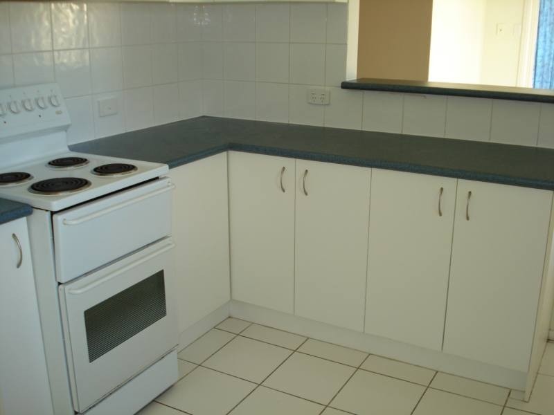 4 Kennedy Street, Biggera Waters QLD 4216