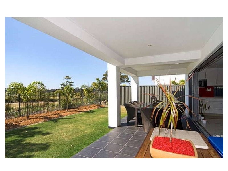 2 Fleetwood Court, Helensvale QLD 4212