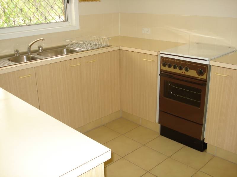 1/11 Gladys Street, Labrador QLD 4215