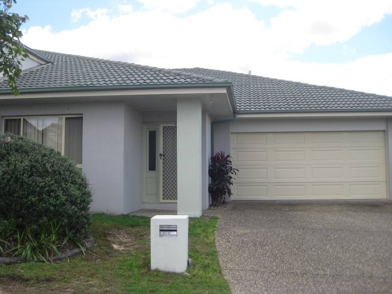 2/60 Freestone Drive, Upper Coomera QLD 4209