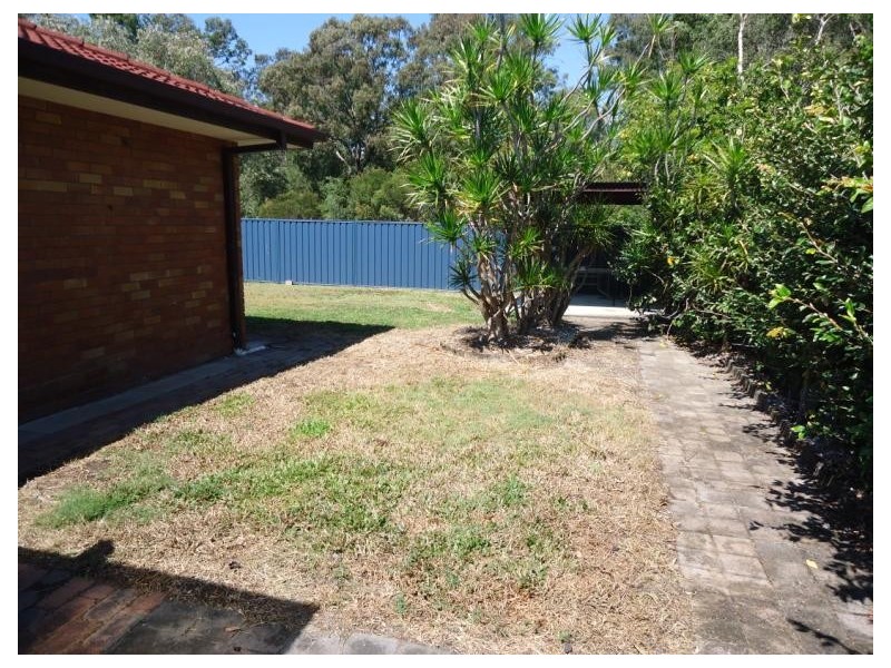 2/27 Telopea Street, Labrador QLD 4215