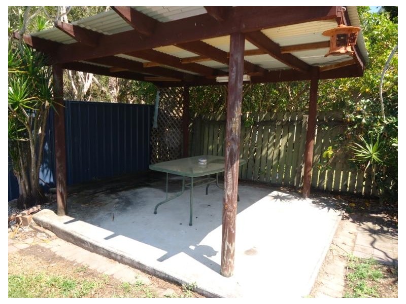 2/27 Telopea Street, Labrador QLD 4215
