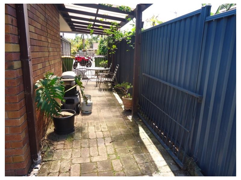 2/27 Telopea Street, Labrador QLD 4215