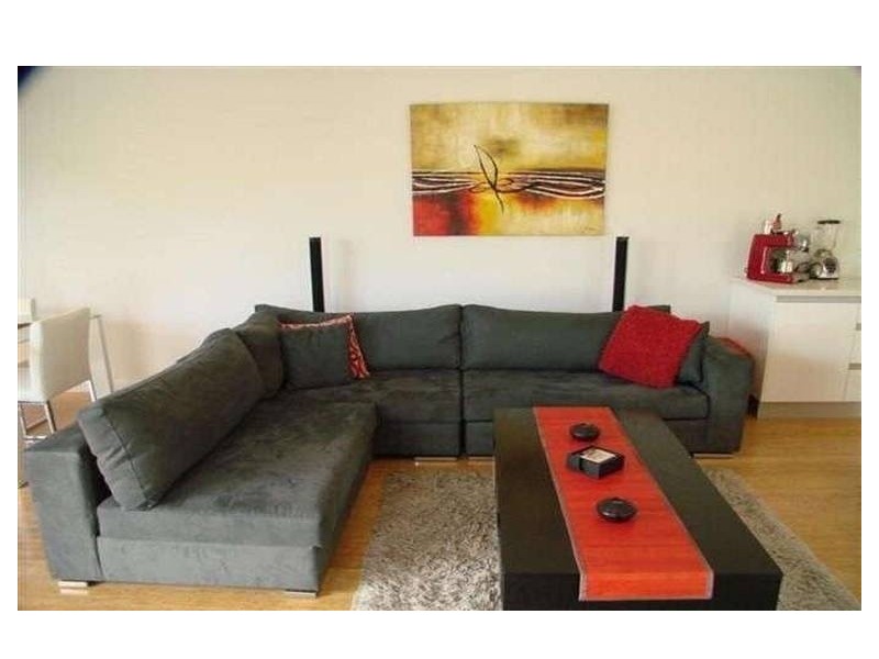 10A Rouen Avenue, Paradise Point QLD 4216