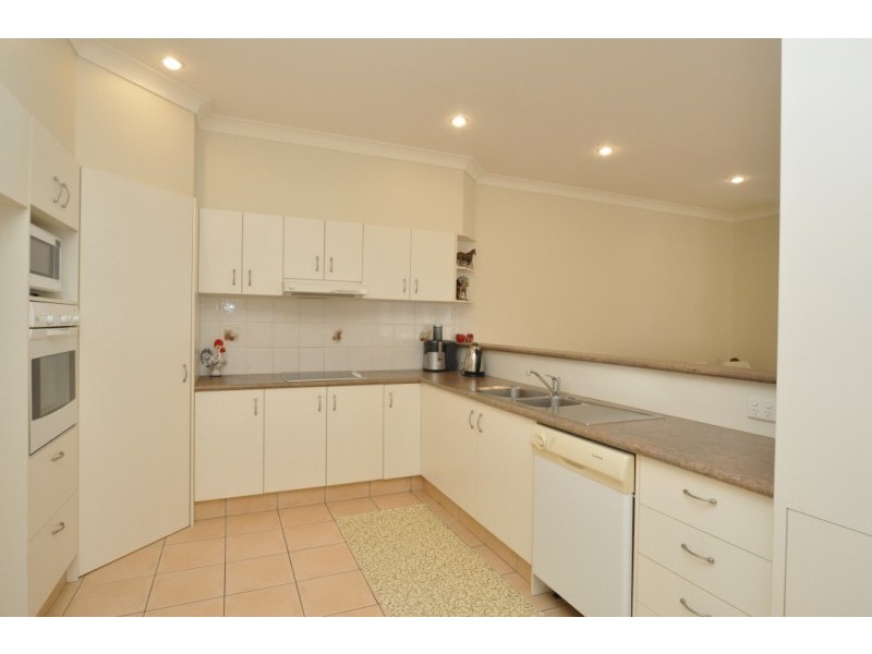 1/21 Paradise Parade, Paradise Point QLD 4216