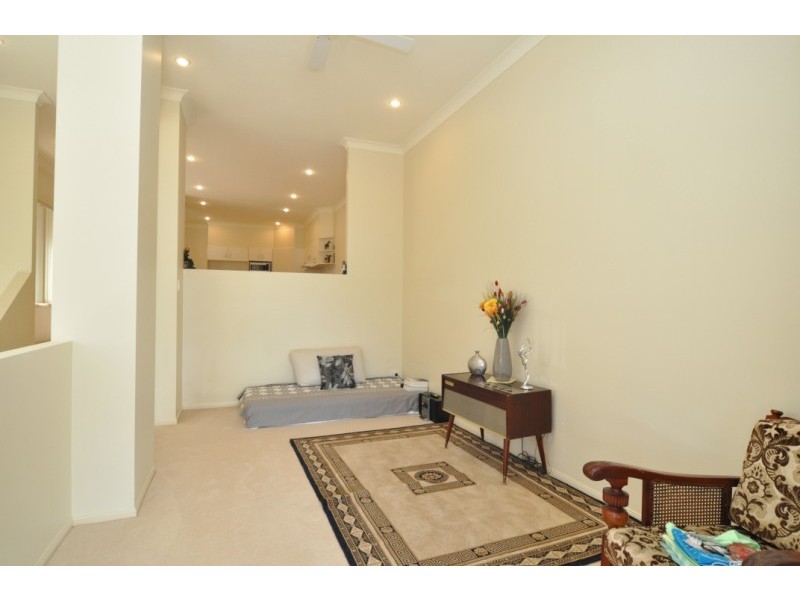 1/21 Paradise Parade, Paradise Point QLD 4216