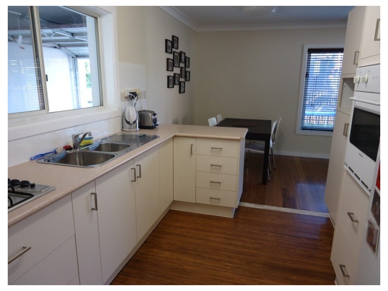 10 Bluegum Avenue, Hollywell QLD 4216