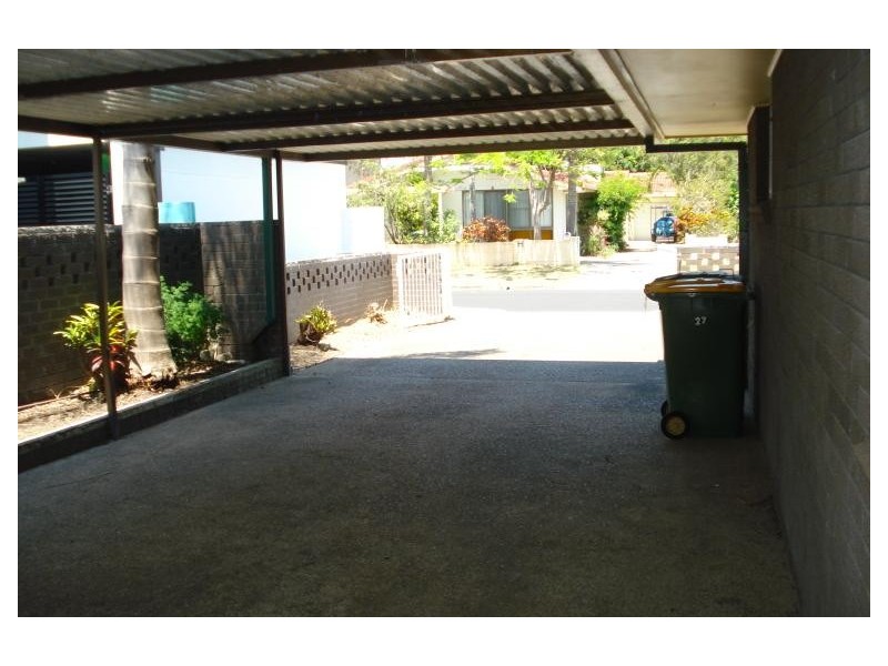 27 Killowill Avenue, Paradise Point QLD 4216