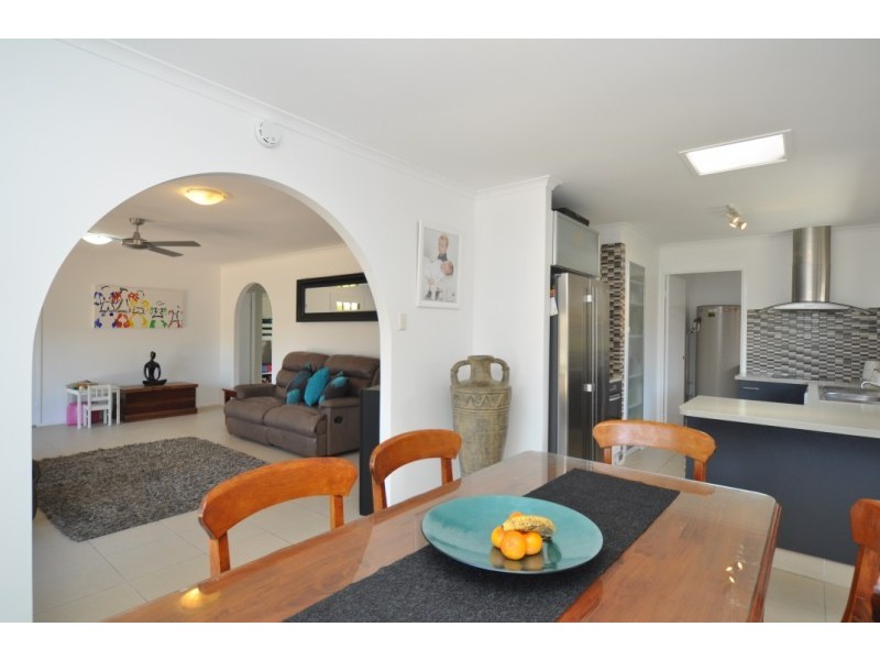 12 Wendoree Way, Coombabah QLD 4216