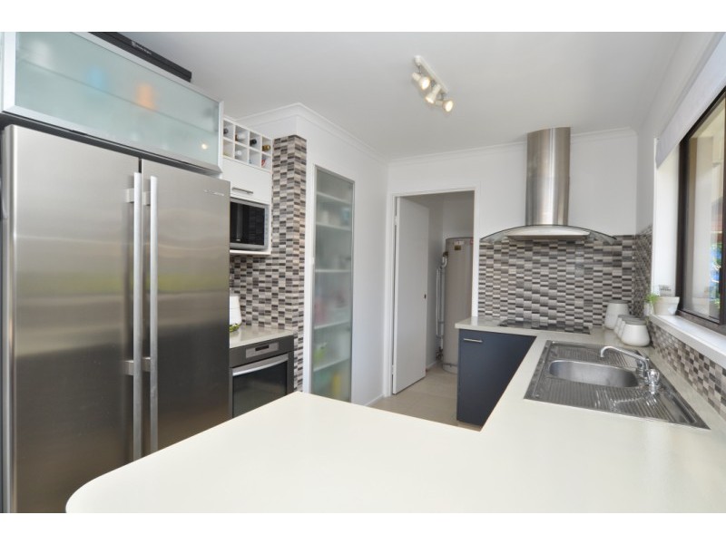 12 Wendoree Way, Coombabah QLD 4216