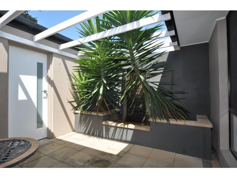 12 Wendoree Way, Coombabah QLD 4216
