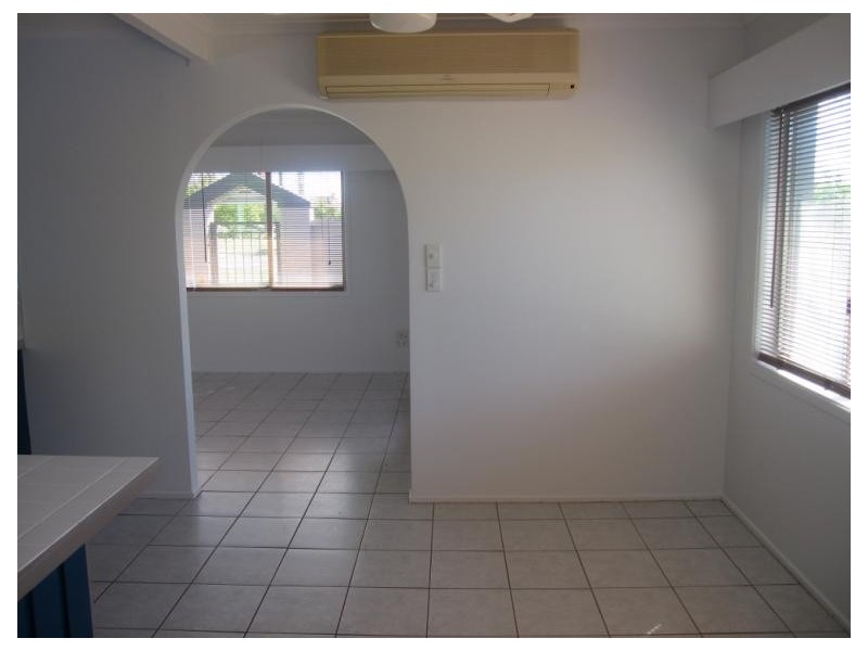2 Hepworth Street, Arundel QLD 4214